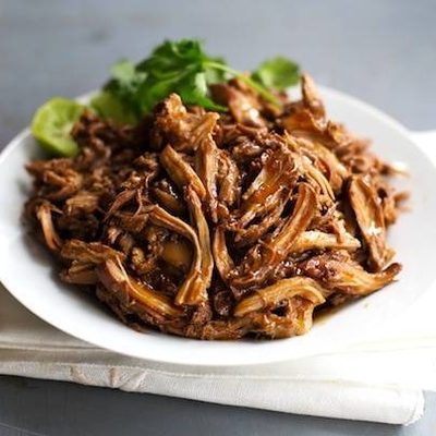 Honey Glazed Crockpot Chicken Adobo - simple pantry ingredients, hardly any hands-on time, 200 calories. | https://lose-big.today