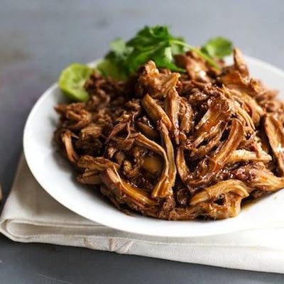 Honey Glazed Crockpot Chicken Adobo - simple pantry ingredients, hardly any hands-on time, 200 calories. | https://lose-big.today